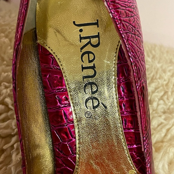 J . Renee size 9,5 man made leather pink gold pumps in excellent condition. - Picture 5 of 9
